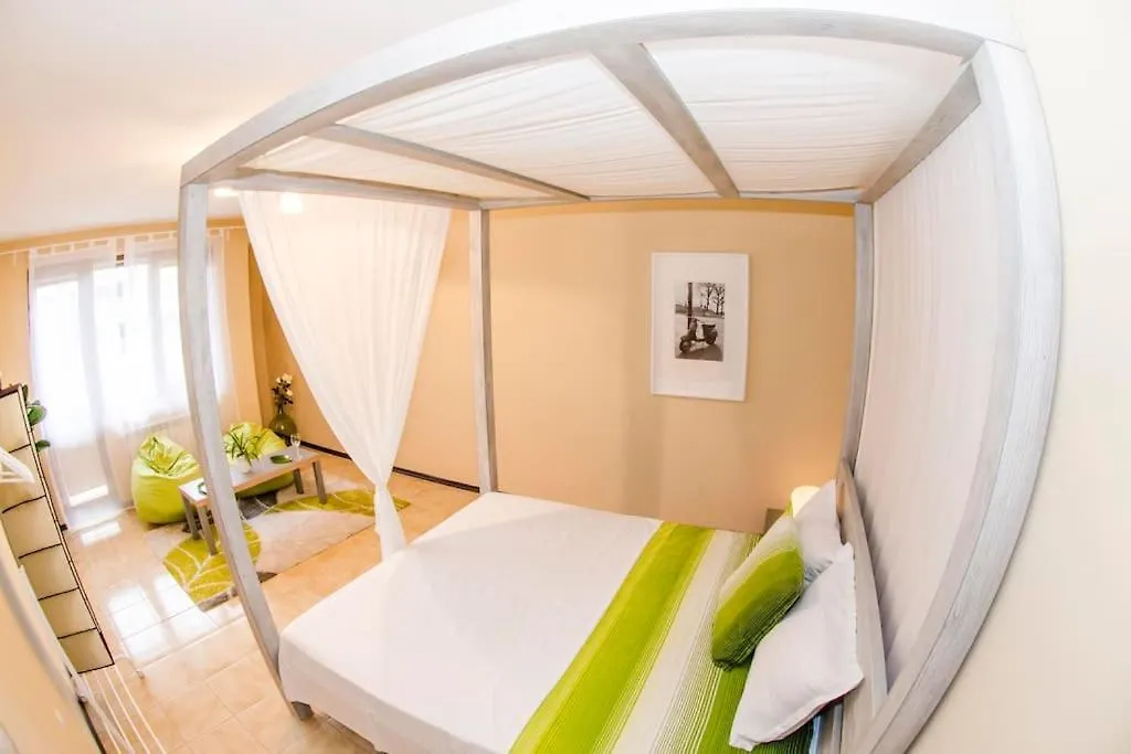 19 Cozy Central Apartment With Balcony Sofia
