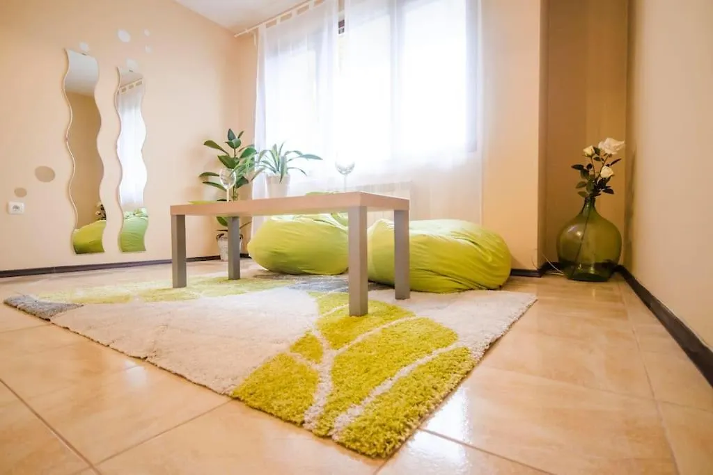 19 Cozy Central Apartment With Balcony Sofia