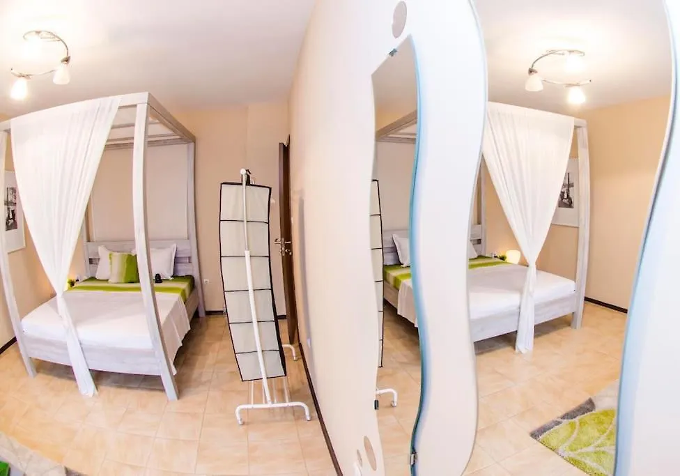 19 Cozy Central Apartment With Balcony Sofia