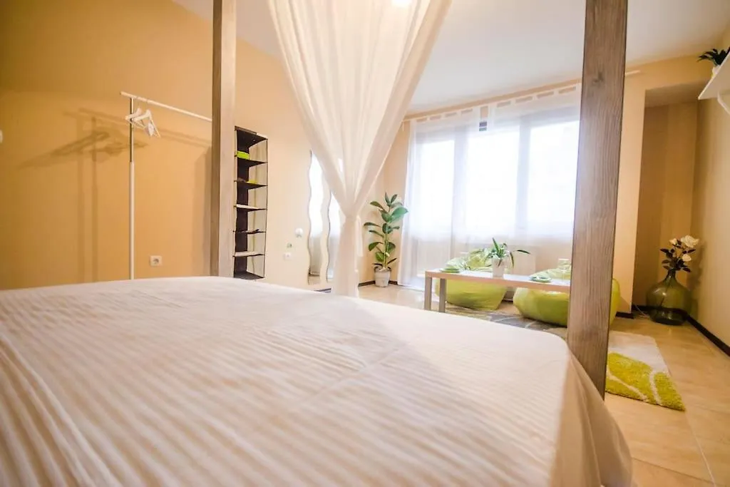 19 Cozy Central Apartment With Balcony Sofia